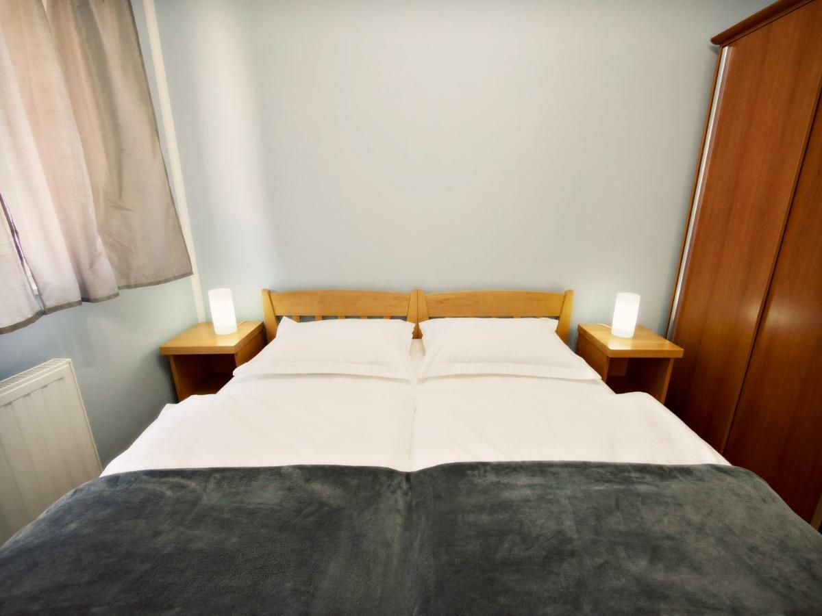 Apartmani Fortuna Zlarin Luaran gambar